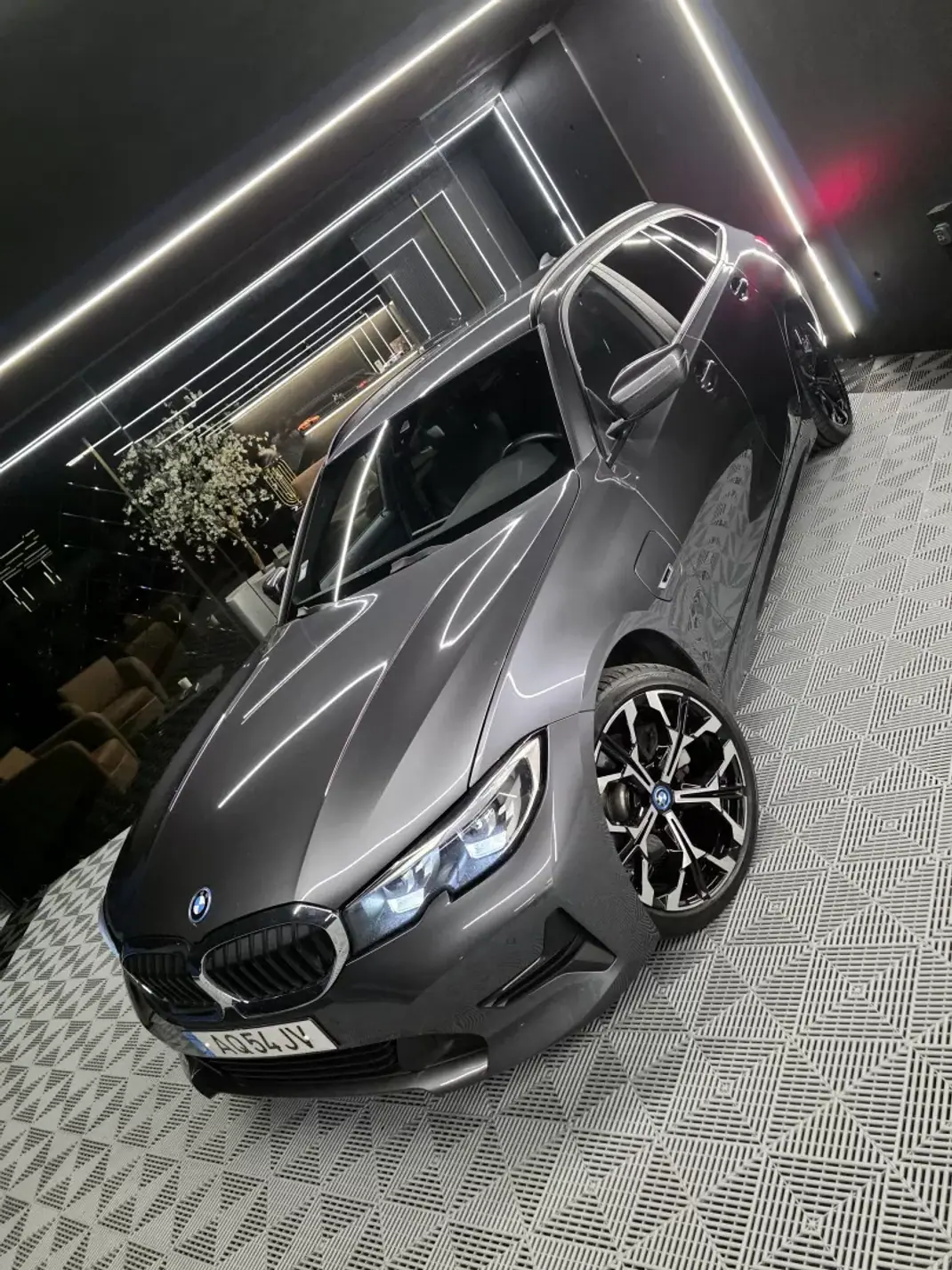 BMW 320 2022 - 27750 EUR, 136000 km - AUTO.MOTO.pt - 136000km - foto 6 de 28