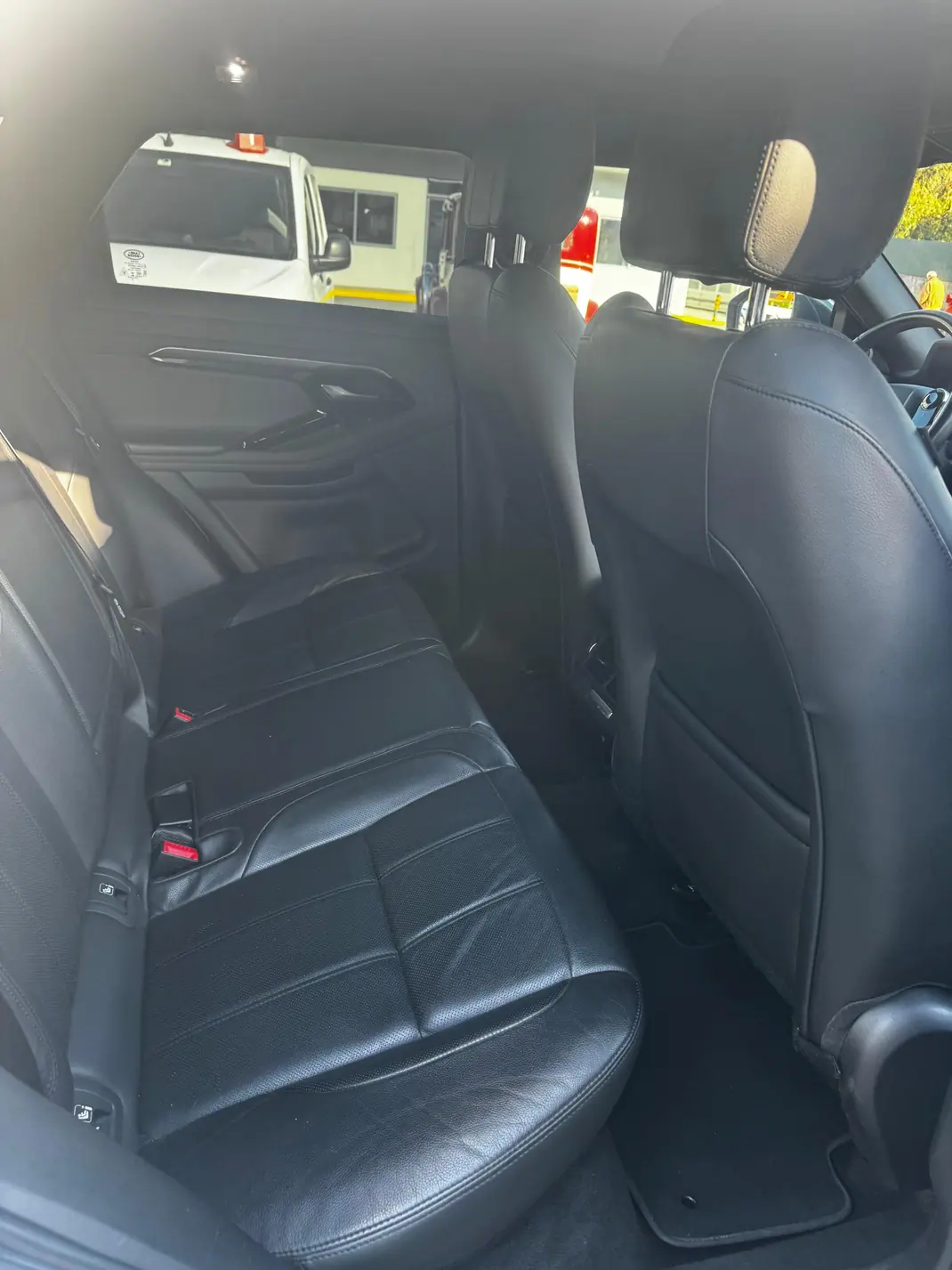 Land Rover Range Rover Evoque 2019 - 29000 EUR, 62600 km - 62600km - foto 4 de 10