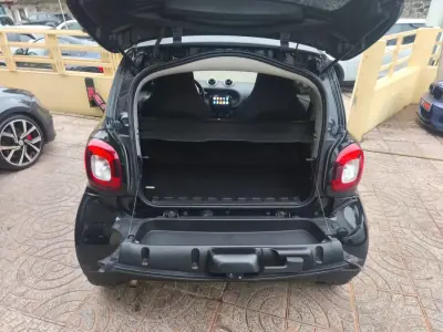 Smart Fortwo Cabrio 2016 - 9900 EUR, 76000 km - AUTO.MOTO.pt - 76000km - foto 24 de 24