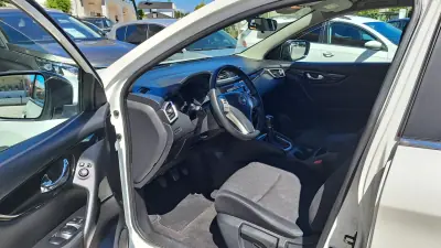 Nissan Qashqai 2014 - 12900 EUR, 133286 km - AUTO.MOTO.pt - 133286km - foto 2 de 28