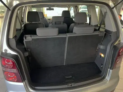 Volkswagen Touran 2008 - 8900 EUR, 243598 km - AUTO.MOTO.pt - 243598km - foto 23 de 23