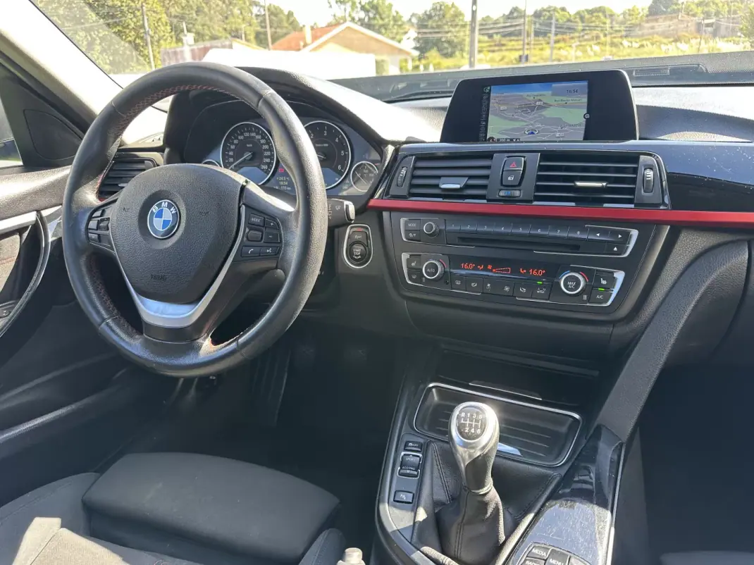 BMW 318 2014 - 11900 EUR, 250000 km - 250000km - foto 45 de 60