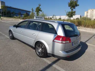 Opel Vectra Caravan 2007 - 2950 EUR, 221508 km - AUTO.MOTO.pt - 221508km - foto 3 de 14