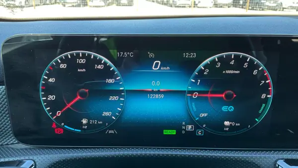 Mercedes-Benz A 250 Limousine 2022 - 25800 EUR, 123100 km - AUTO.MOTO.pt - 123100km - foto 12 de 15