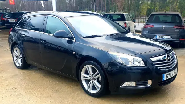 Opel Insignia Sports Tourer 2011 - 6990 EUR, 277793 km - AUTO.MOTO.pt - 277793km - foto 3 de 28