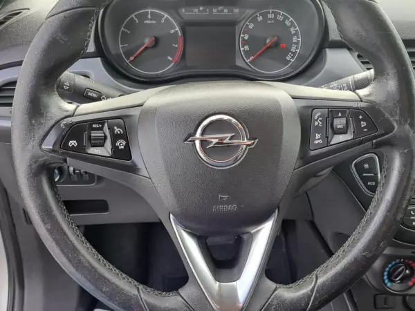 Opel Corsa 2017 - 12900 EUR, 88000 km - AUTO.MOTO.pt - 88000km - foto 27 de 38