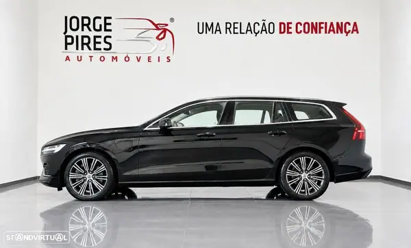 Volvo V60 2021 - 25990 EUR, 82125 km - AUTO.MOTO.pt - 82125km - foto 4 de 51