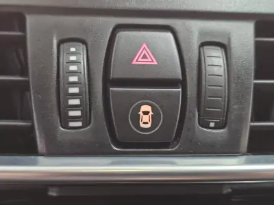 BMW 218 Active Tourer 2015 - 18300 EUR, 105000 km - AUTO.MOTO.pt - 105000km - foto 14 de 39