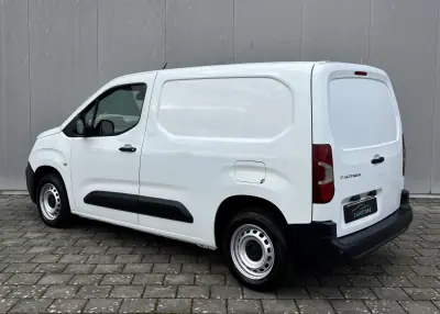 Peugeot PARTNER 1.6 BLUEHDI 3 LUGARES 2019 - 13900 EUR, 97000 km - AUTO.MOTO.pt - 97000km - foto 3 de 34