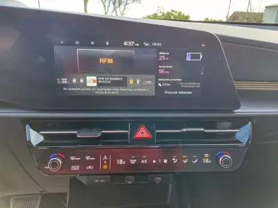 Kia Niro EV 2024 - 33500 EUR, 1700 km - AUTO.MOTO.pt - 1700km - foto 20 de 48
