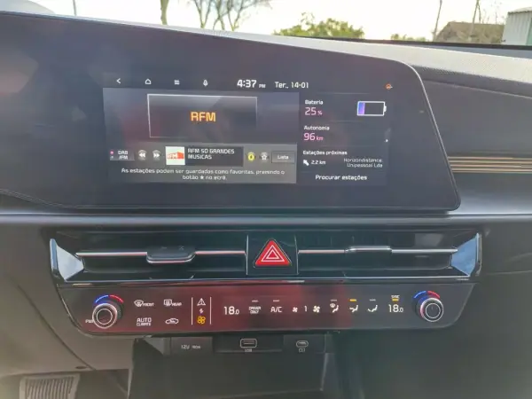 Kia Niro EV 2024 - 33500 EUR, 1700 km - AUTO.MOTO.pt - 1700km - foto 20 de 48