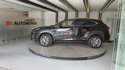 Lexus NX 300h 2018 - 31900 EUR, 78634 km - AUTO.MOTO.pt - 78634km - foto 14 de 65