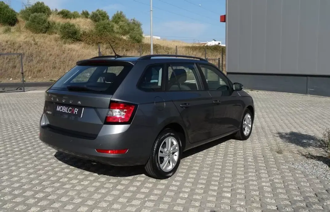 Skoda Fabia Break 2022 - 15700 EUR, 43596 km - 43596km - foto 28 de 28