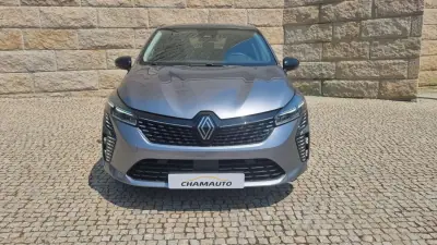 Renault Clio 2023 - 19490 EUR, 16500 km - 16500km - foto 3 de 18