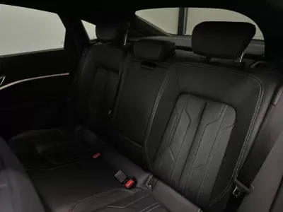 Audi Q8 e-Tron Sportback 2023 - 49500 EUR, 93000 km - AUTO.MOTO.pt - 93000km - foto 25 de 31