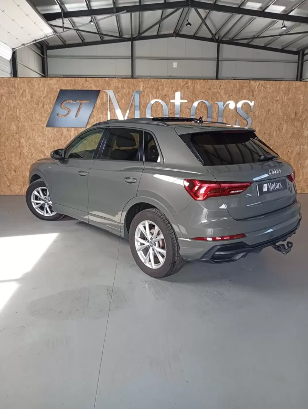 Audi Q3 Sportback 2020 - 35900 EUR, 129341 km - AUTO.MOTO.pt - 129341km - foto 5 de 23