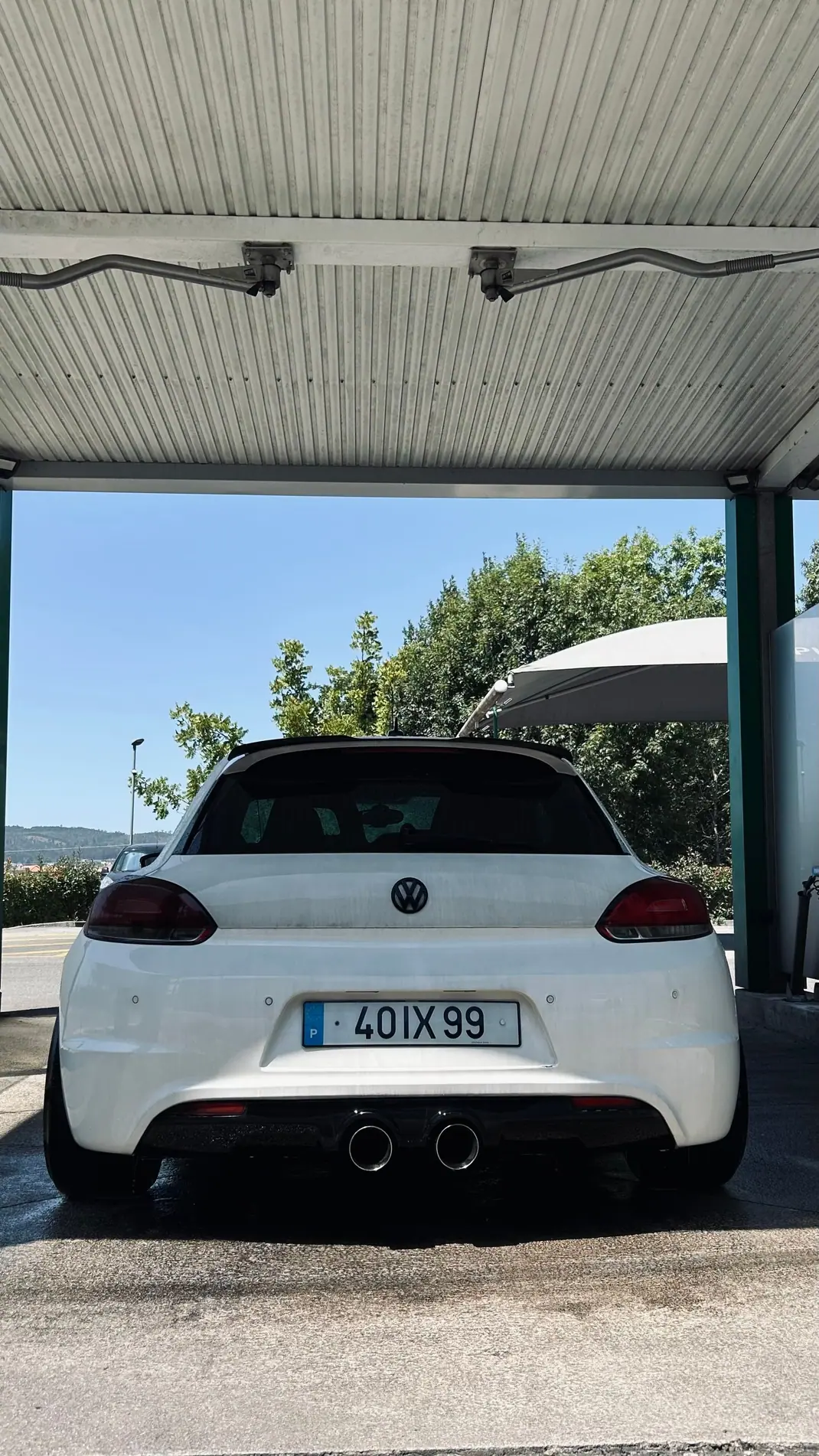 Volkswagen Scirocco 2010 - 14990 EUR, 201000 km - 201000km - foto 6 de 8