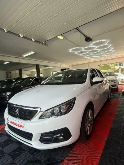Peugeot 308 SW 2019 - 10900 EUR, 167000 km - AUTO.MOTO.pt - 167000km - foto 3 de 10