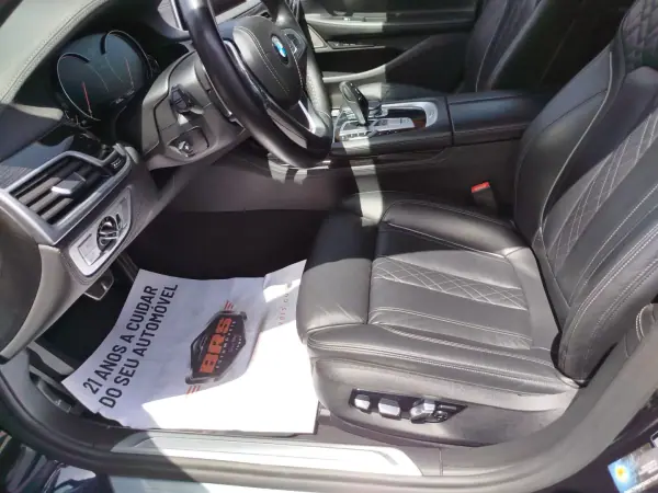BMW 725 2019 - 58900 EUR, 96769 km - AUTO.MOTO.pt - 96769km - foto 17 de 23