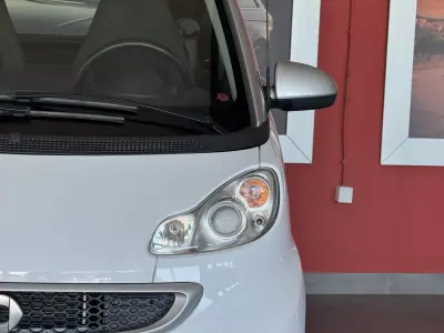 Smart Fortwo Cabrio 2012 - 8990 EUR, 101606 km - AUTO.MOTO.pt - 101606km - foto 4 de 19