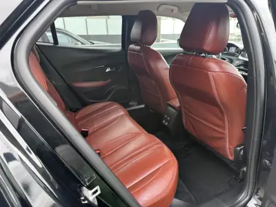 Peugeot 2008 2021 - 16900 EUR, 130000 km - AUTO.MOTO.pt - 130000km - foto 40 de 61
