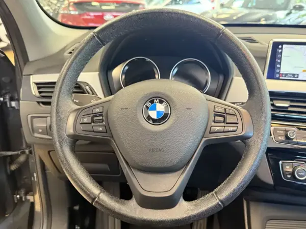 BMW X1 2021 - 23800 EUR, 85000 km - AUTO.MOTO.pt - 85000km - foto 8 de 15