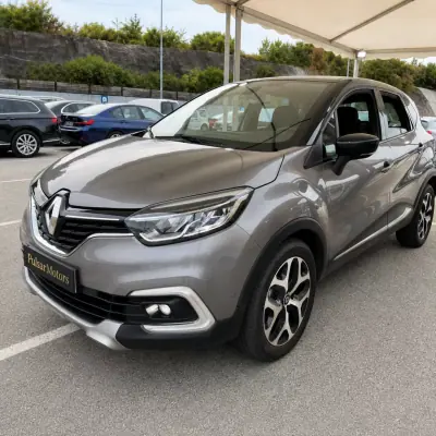 Renault Captur 2018 - 12900 EUR, 185699 km - AUTO.MOTO.pt - 185699km - foto 2 de 11