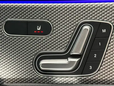 Mercedes-Benz CLA 250 2021 - 23450 EUR, 127841 km - AUTO.MOTO.pt - 127841km - foto 14 de 28