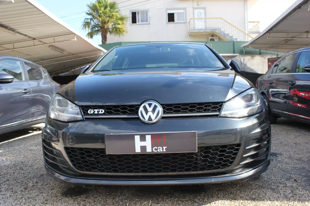 Volkswagen Golf 2015 - 18500 EUR, 230100 km - AUTO.MOTO.pt - 230100km - foto 2 de 19