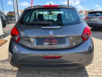 Peugeot 208 2018 - 9500 EUR, 102011 km - 102011km - foto 7 de 10