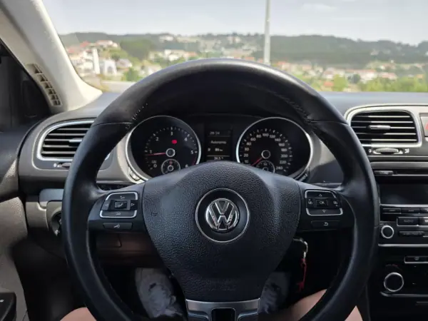 Volkswagen Golf Variant 2012 - 7900 EUR, 163000 km - AUTO.MOTO.pt - 163000km - foto 3 de 15