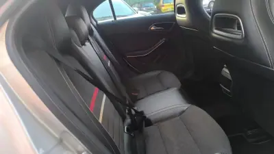 Mercedes-Benz A 180 2014 - 15800 EUR, 180000 km - AUTO.MOTO.pt - 180000km - foto 11 de 23