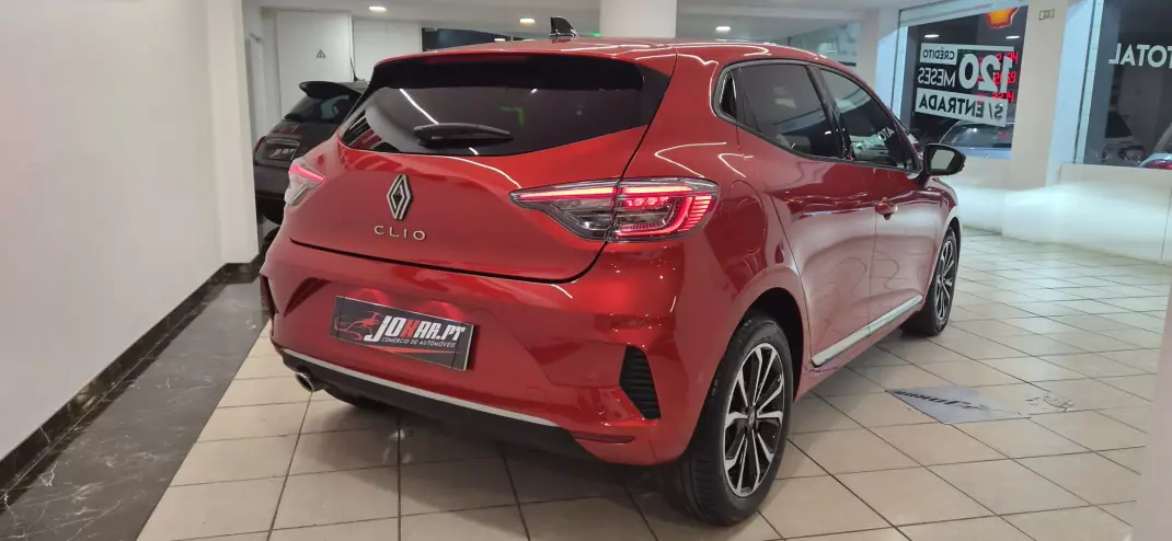 Renault Clio 2025 - 16990 EUR, 15154 km - AUTO.MOTO.pt - 15154km - foto 9 de 37