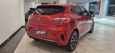 Renault Clio 2025 - 16990 EUR, 15154 km - AUTO.MOTO.pt - 15154km - foto 9 de 37