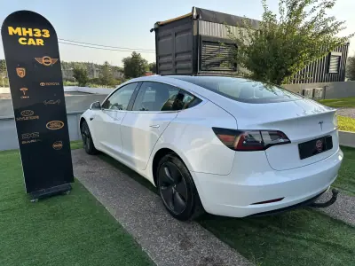 Tesla Model 3 2019 - 24900 EUR, 170000 km - 170000km - foto 8 de 49