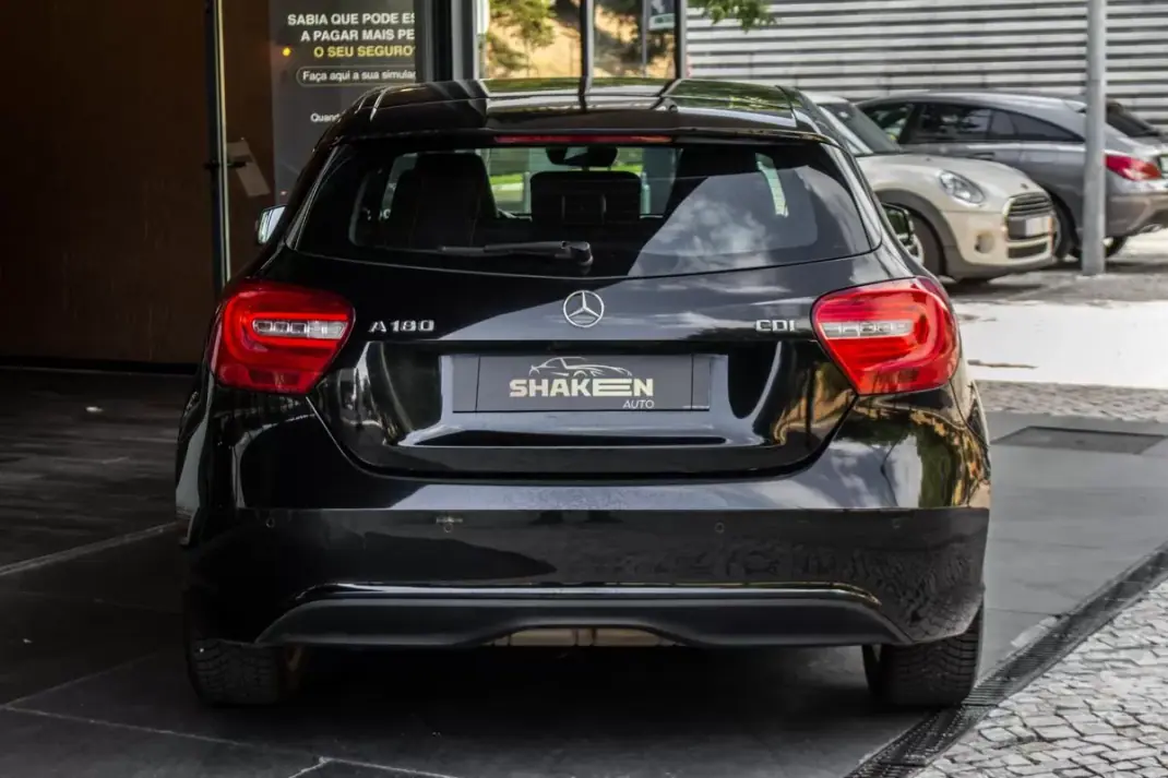 Mercedes-Benz A 180 2015 - 11490 EUR, 217196 km - 217196km - foto 10 de 35