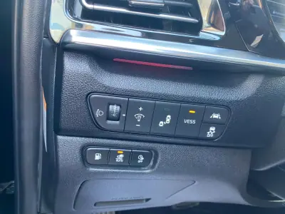 Kia Niro 2019 - 17250 EUR, 15900 km - AUTO.MOTO.pt - 15900km - foto 14 de 17