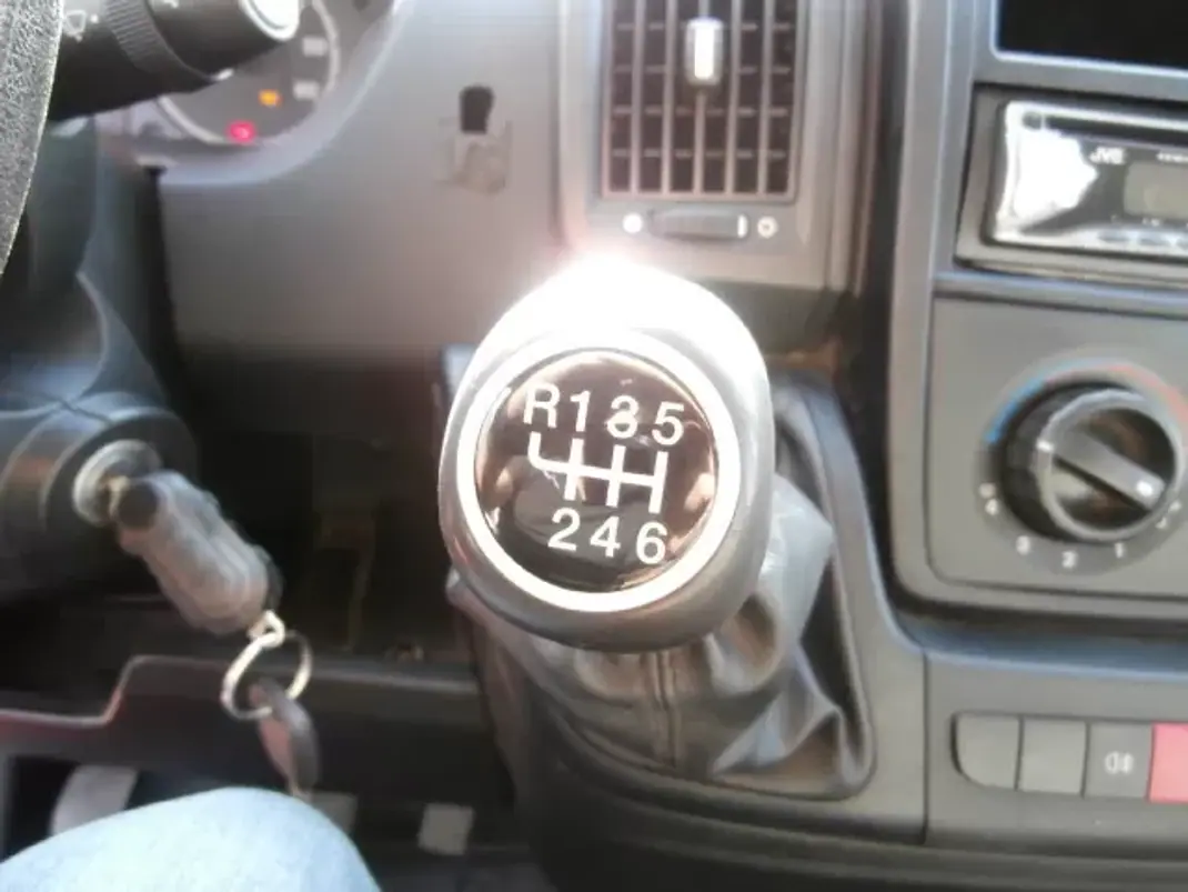 Fiat 2014 - 17000 EUR, 238159 km - AUTO.MOTO.pt - 238159km - foto 15 de 24