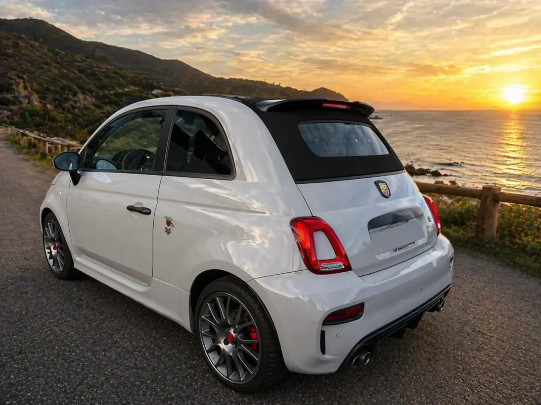 Abarth 595C 2021 - 24500 EUR, 60500 km - AUTO.MOTO.pt - 60500km - foto 4 de 10