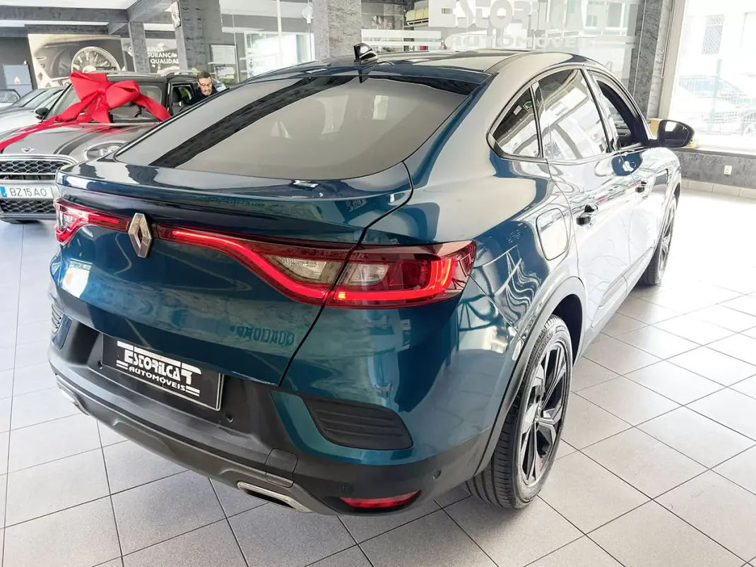 Renault Arkana 2022 - 19900 EUR, 119307 km - AUTO.MOTO.pt - 119307km - foto 4 de 17