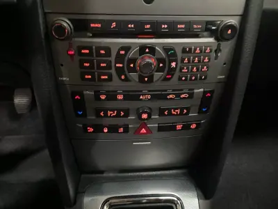 Peugeot 407 SW 2006 - 2950 EUR, 315000 km - AUTO.MOTO.pt - 315000km - foto 11 de 19