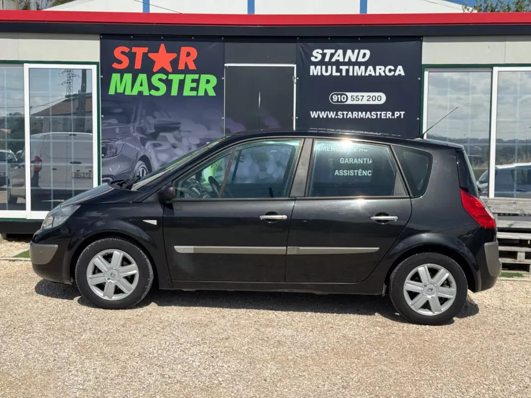 Renault Scénic 2004 - 4350 EUR, 241305 km - AUTO.MOTO.pt - 241305km - foto 4 de 18