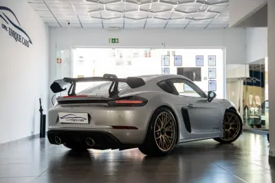 Porsche 718 Cayman 2022 - 220000 EUR, 9950 km - AUTO.MOTO.pt - 9950km - foto 15 de 42