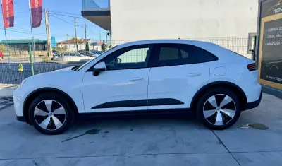 Porsche Macan 2025 - 79900 EUR, 19000 km - 19000km - foto 4 de 18