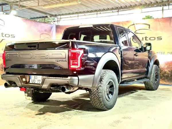 Ford F-150 2017 - 105900 EUR, 58000 km - AUTO.MOTO.pt - 58000km - foto 10 de 39