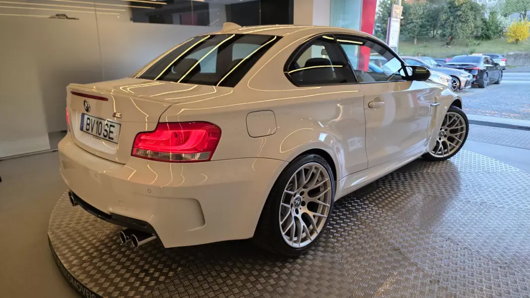 BMW 1M Coupe 2012 - 67500 EUR, 67790 km - AUTO.MOTO.pt - 67790km - foto 21 de 61