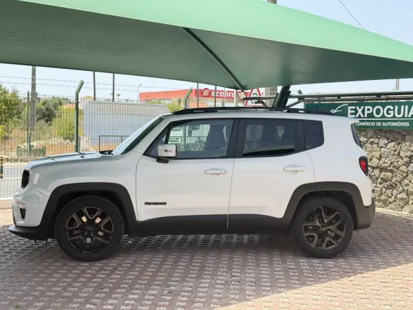 Jeep Renegade 2019 - 19800 EUR, 23341 km - AUTO.MOTO.pt - 23341km - foto 3 de 16