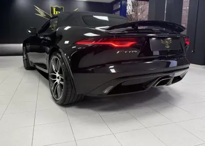 Jaguar F-Type 2021 - 60000 EUR, 42001 km - AUTO.MOTO.pt - 42001km - foto 23 de 56