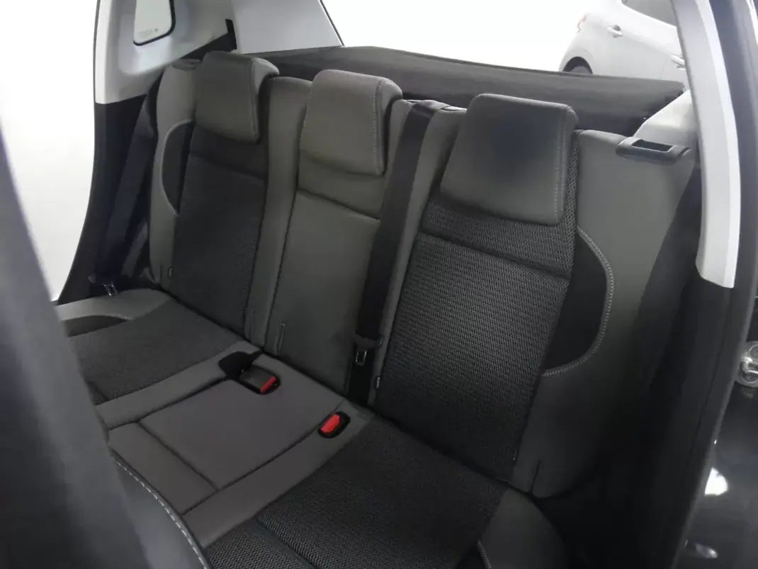 Peugeot 2008 2018 - 10250 EUR, 109000 km - 109000km - foto 12 de 21