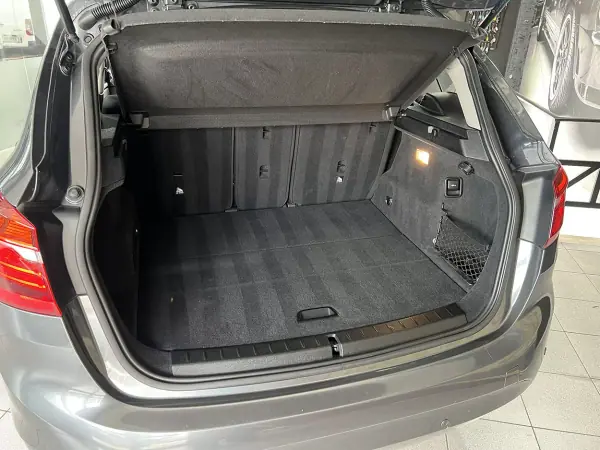 BMW 214 Active Tourer 2017 - 15600 EUR, 98526 km - AUTO.MOTO.pt - 98526km - foto 21 de 21